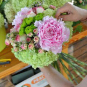 Bouquet Peonie Ortensie e Garofani-0